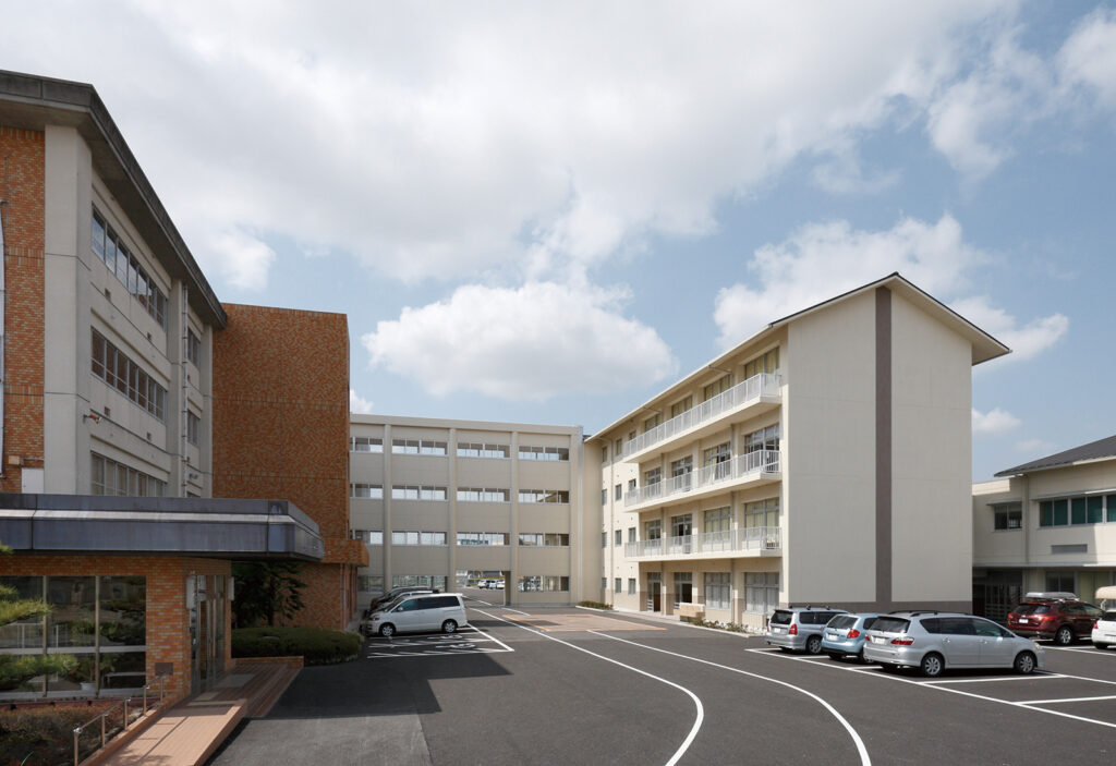 安城市 市立中学校|植村産業株式会社